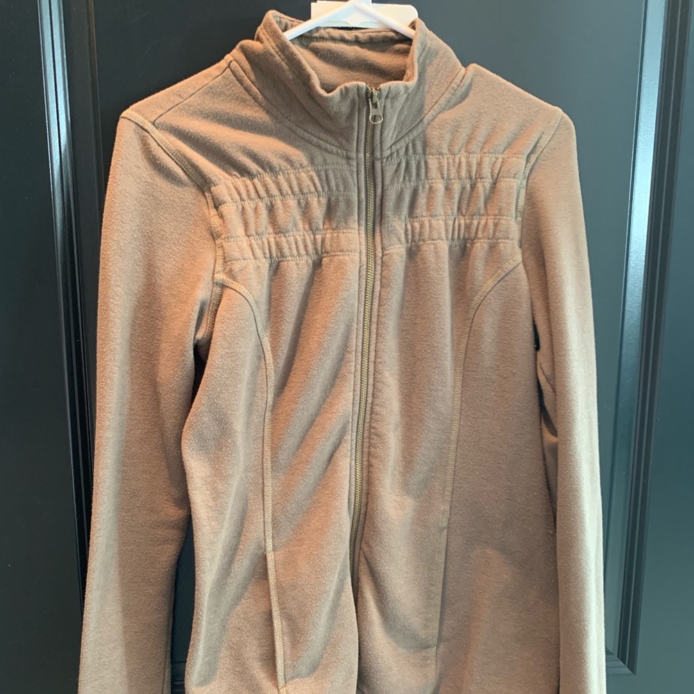 Zella leisure Wear